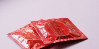 Czy prezerwatywa może się Zsunąć podczas stosunku?